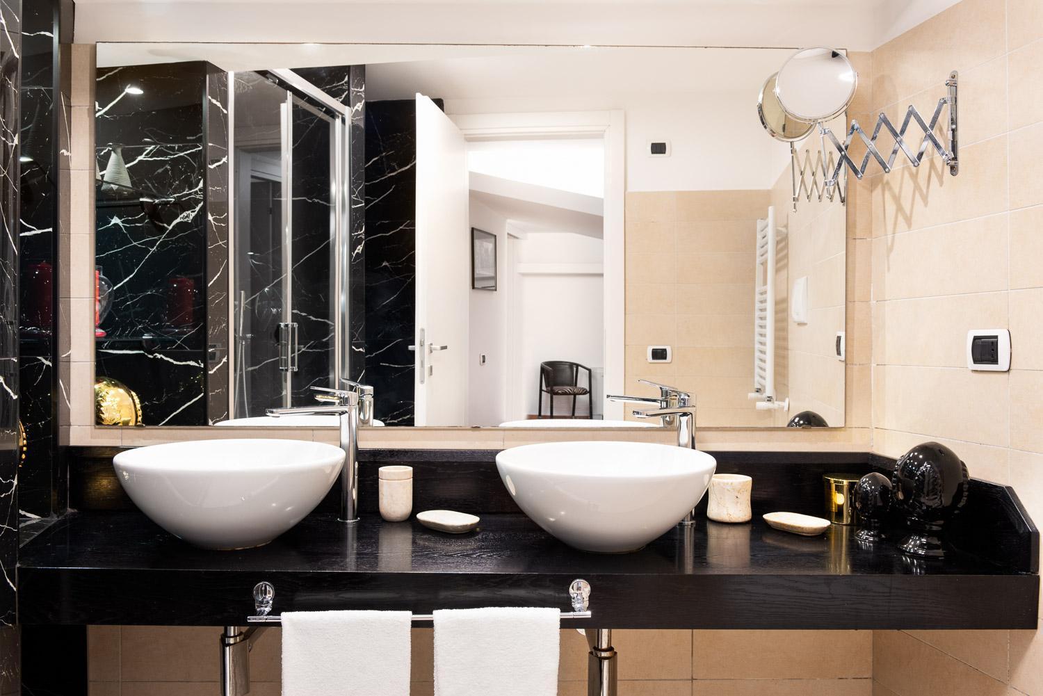 Lovely Colosseum Loft Apartment Roma Ngoại thất bức ảnh